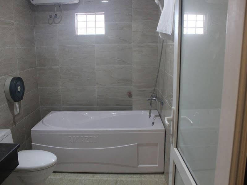 New Amely Hotel Hanoi Esterno foto